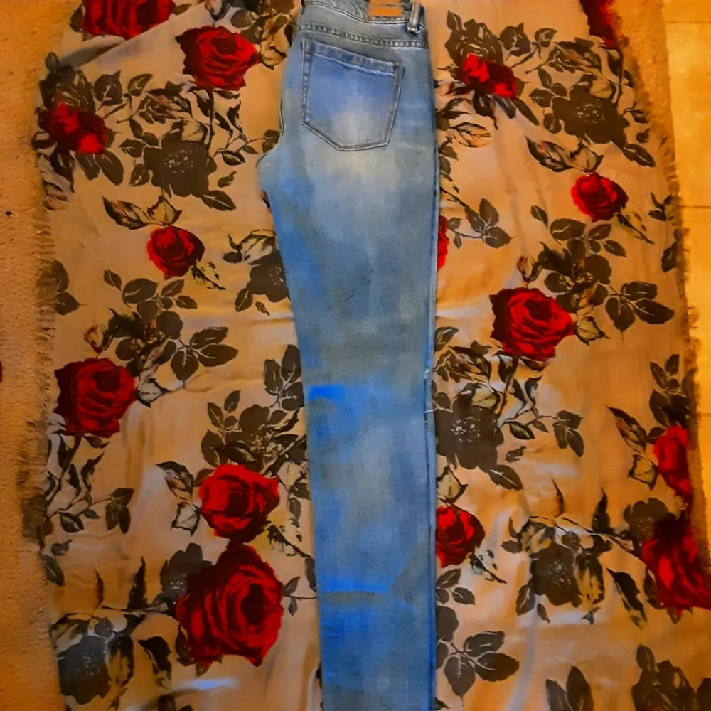Blank NYC distressed classic skinny jeans denim light blue - Picture 2 of 3